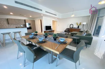 Apartment - 2 Bedrooms - 3 Bathrooms for sale in Sanabis - Manama - Capital Governorate