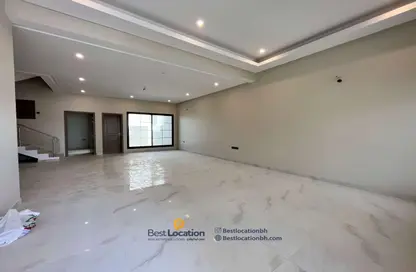 Villa - 5 Bedrooms - 6 Bathrooms for sale in Al Noor - Diyar Al Muharraq - Muharraq Governorate