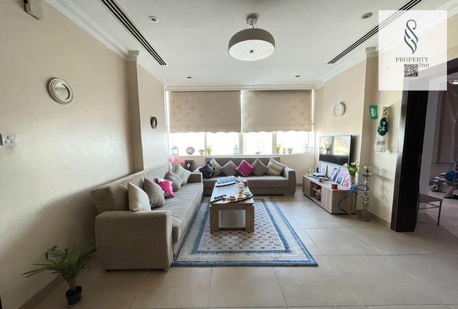 Apartment - 1 Bedroom - 2 Bathrooms for sale in Al Juffair - Capital Governorate