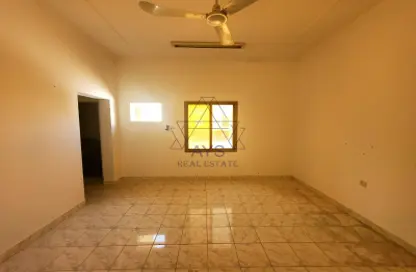 Apartment - 3 Bedrooms - 2 Bathrooms for rent in Busaiteen - Muharraq Governorate