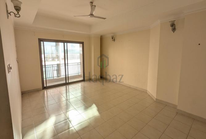 Apartment - 3 Bedrooms - 3 Bathrooms for rent in Hidd - Muharraq Governorate