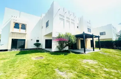 Villa - 5 Bedrooms - 5 Bathrooms for rent in Janabiya - Northern Governorate