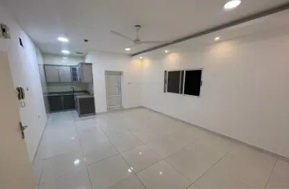 Apartment - 1 Bathroom for rent in Hidd - Muharraq Governorate