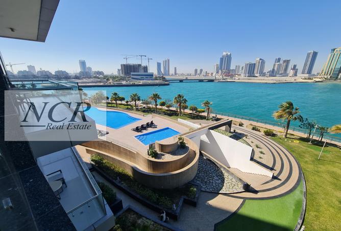 Apartment - 2 Bedrooms - 2 Bathrooms for rent in Reef Island - Capital Governorate