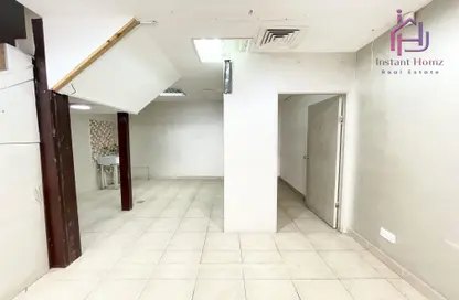 Shop - Studio - 2 Bathrooms for rent in Riffa - Southern Governorate