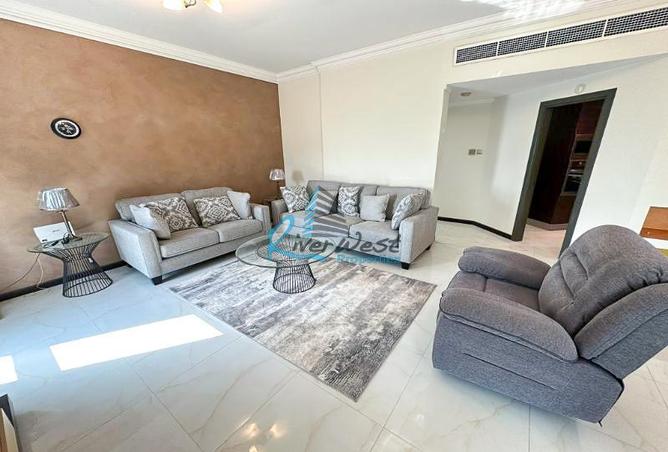 Apartment - 2 Bedrooms - 3 Bathrooms for rent in Al Juffair - Capital Governorate