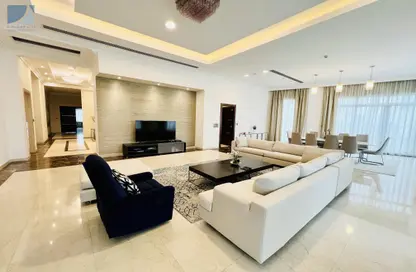 Penthouse - 4 Bedrooms - 6 Bathrooms for sale in Reef Island - Capital Governorate