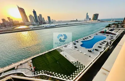 Apartment - 3 Bedrooms - 5 Bathrooms for rent in Reef Island - Capital Governorate