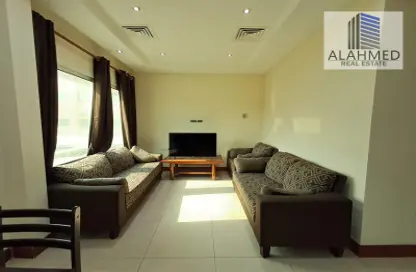 Apartment - 2 Bedrooms - 2 Bathrooms for rent in Zinj - Manama - Capital Governorate