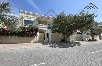 Villa - 4 Bedrooms - 5 Bathrooms for sale in Saar - Northern Governorate