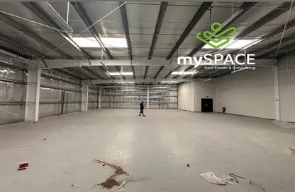 Warehouse - Studio - 1 Bathroom for rent in Muharraq - Muharraq Governorate