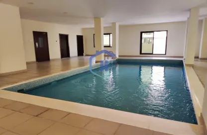 Apartment - 2 Bedrooms - 3 Bathrooms for rent in Sanabis - Manama - Capital Governorate